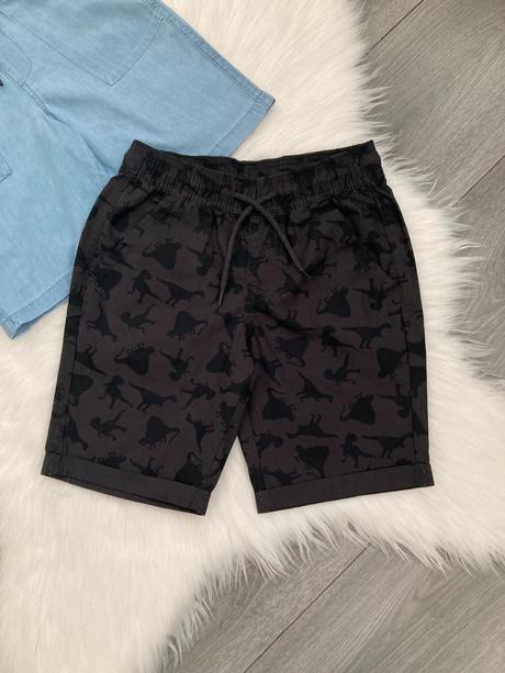 2x šortky veľ. 122/128, lupilu,128