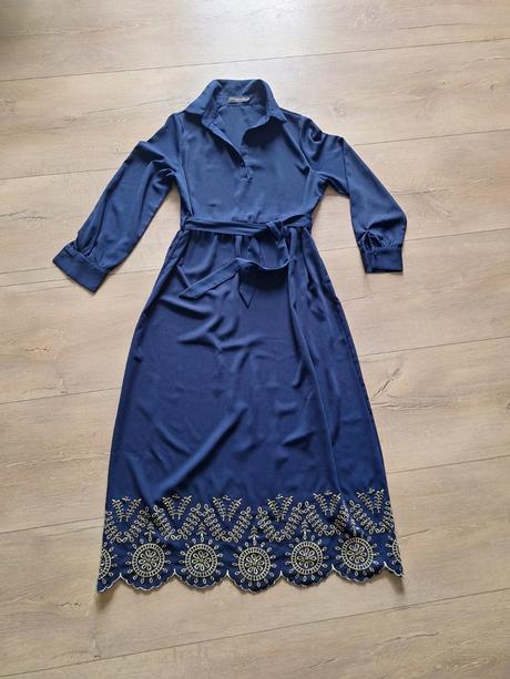 Modre saty so zlatou vysivkou, xl