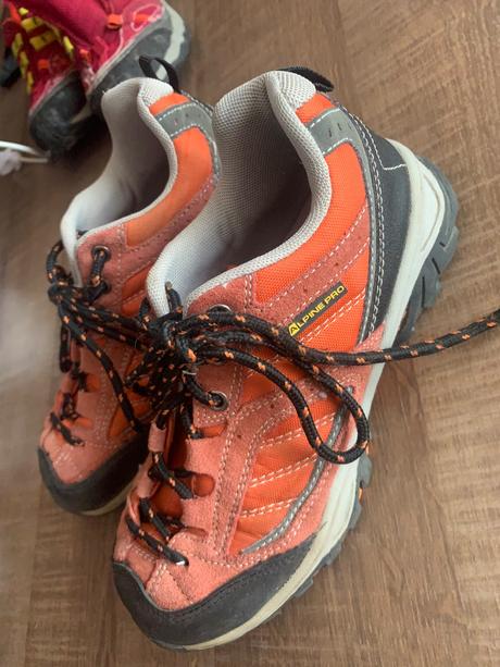 Turistické kožené tenisky, topánky, alpine pro,33