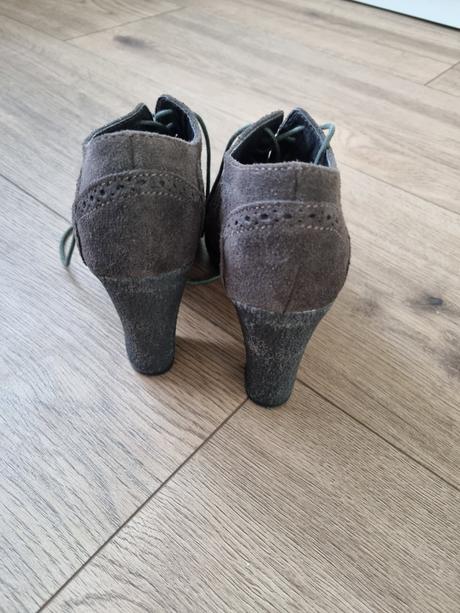 Kožené šnurovacie topánky 36, 36