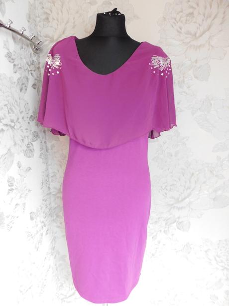 Kvalitne velmi pekne šaty, 38