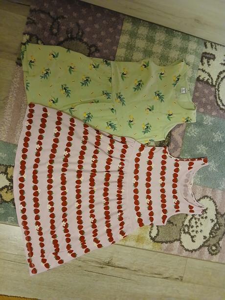 Šaty letné bez rukávov zelené veľk.116,červené 122, 116