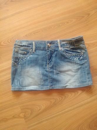 Riflova minisukna, l