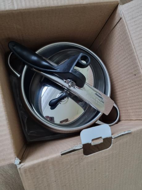 Nerezový tlakový hrniec 3,5 l,