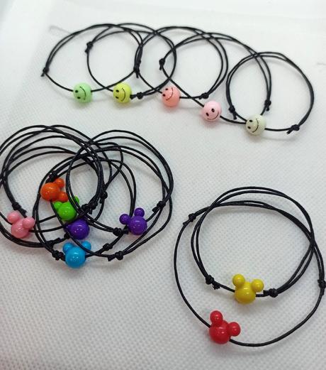 Náramky proti urieknutiu, posuvné uzlíky, 