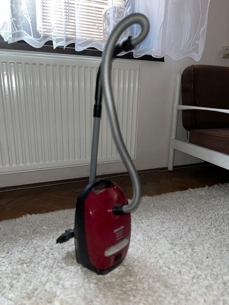 Predam detsky vysávač theo klein miele 2+, 