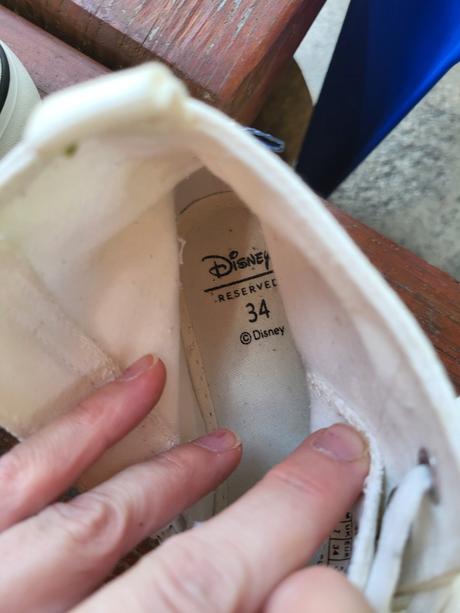 Platené tenisky + doporučené poštovné, reserved,34