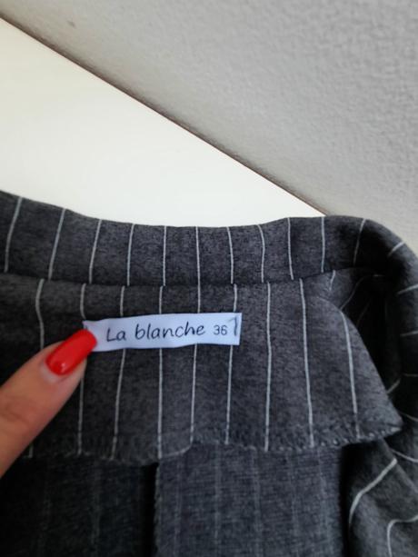 Športovo-elegantný kostým, s