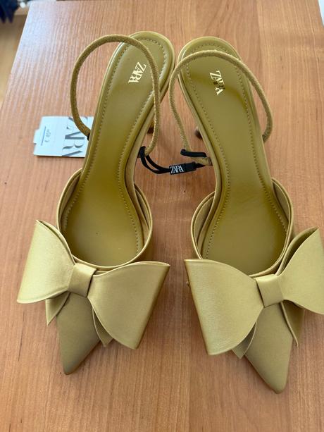 Krasne lodicky znacky zara ..nove s visackou, zara,38