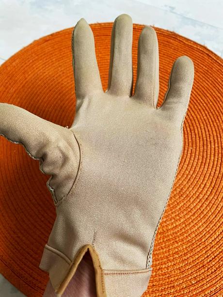 Jemné sieťované rukavičky, m