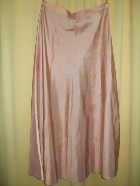 Sukňa vhodná na ples, promócie (a pod.), aj výmena, 42