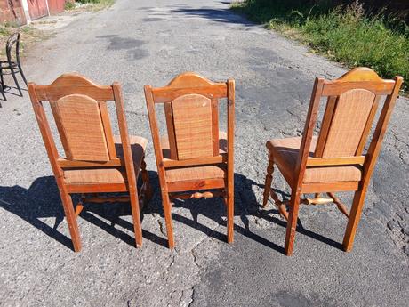 Jedálenské stoličky drevené- retro, 3 ks,