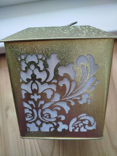 Plechovka domček zo susienok, 