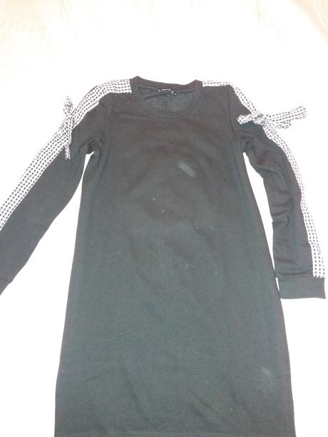 Mikinové šaty s aplikáciou na rukávoch, reserved,s