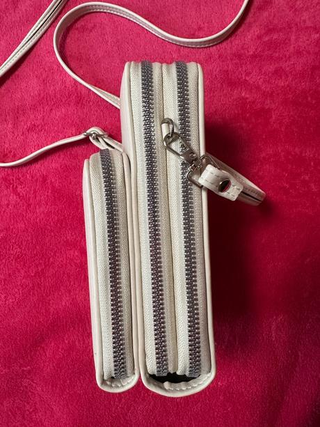 Smotanová crossbody na mobil, 