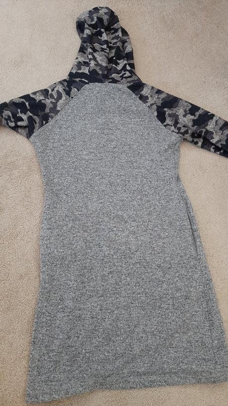 Športovo elegantné úpletové šaty s vreckami, 158