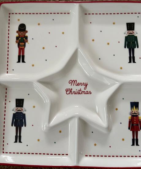 Servírovací tanier, 