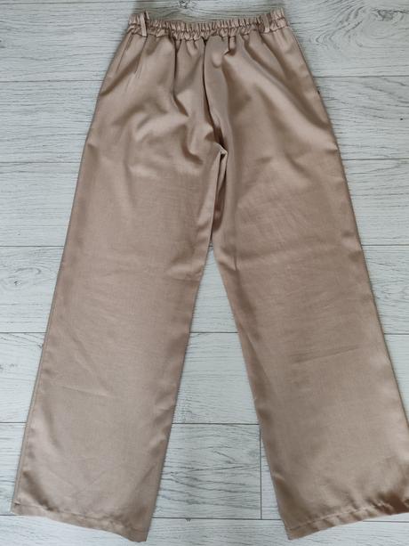 Predám elegantné nohavice pre 9-10r., 152