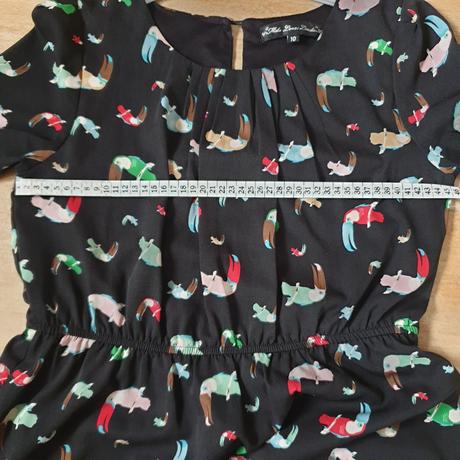 Šaty dámske s tukanmi, m