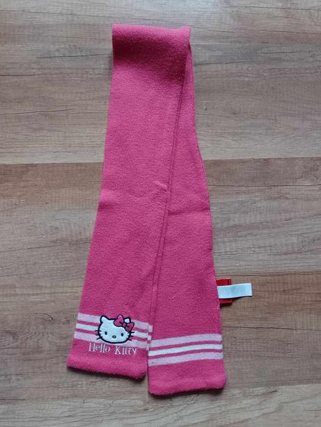 Dievčenský šál, hello kitty