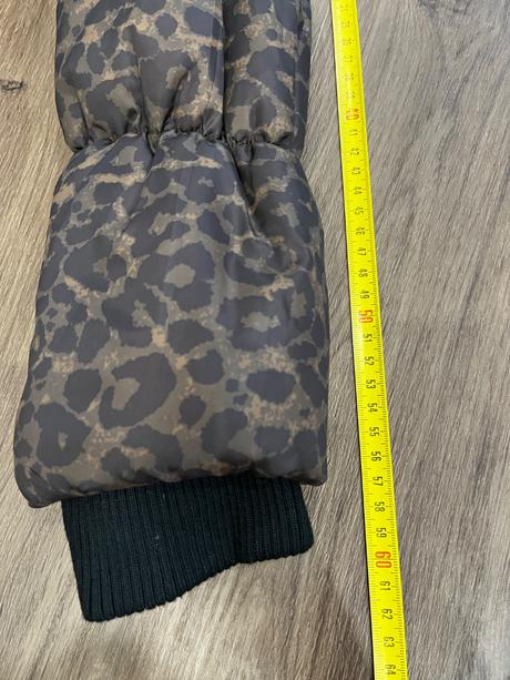 Zimna bunda 140, s dopor. poštou, 140