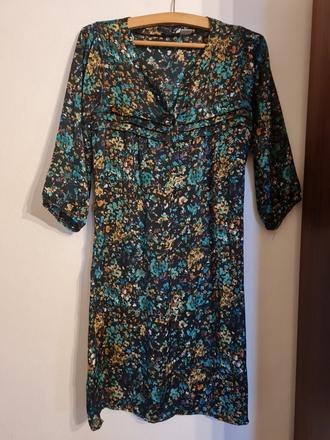 Kvietkované šaty, m