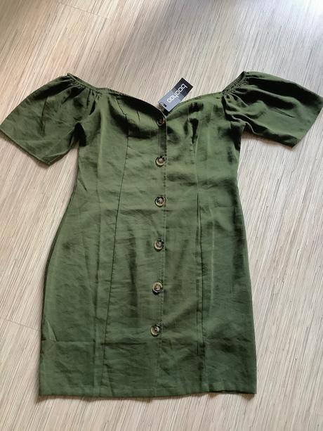 Krasne letné šaty boohoo 2+1napoly, 42