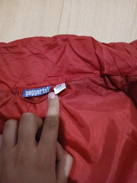 Červená vesta, pepperts,164