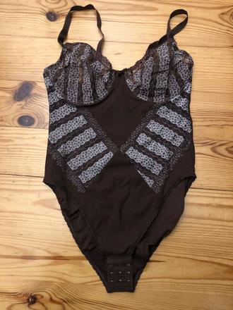 Body charnos 85b, 85b