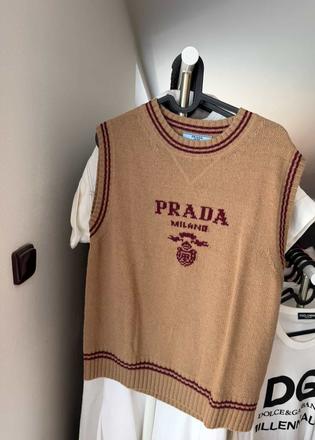 Original prada kašmirova vesta vel.it40, prada,m