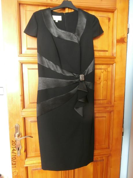 Slávnostné šaty, 40