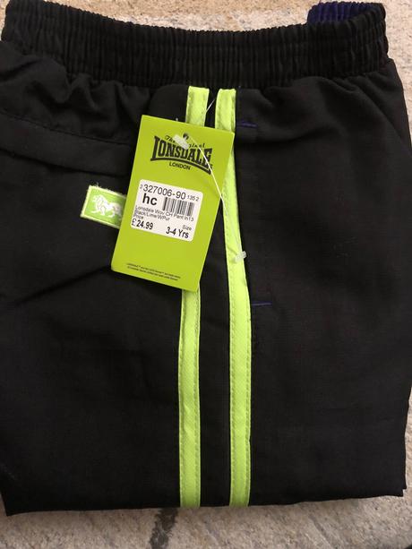 Teplaky lonsdale, lonsdale,104