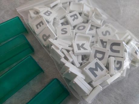 Upwords spoločenská hra,