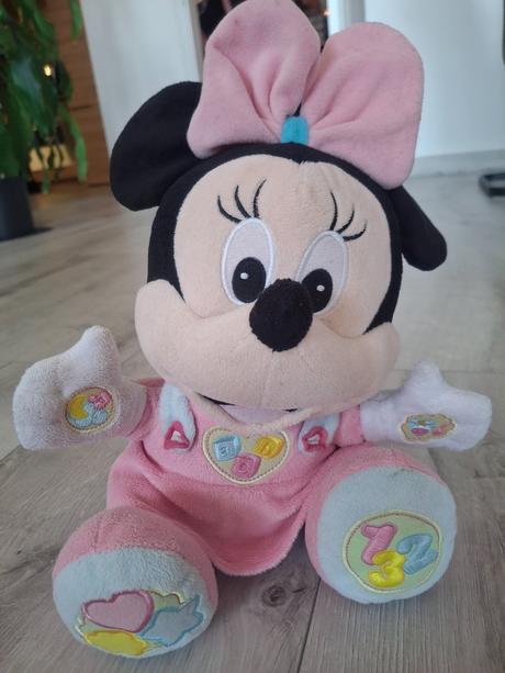 Hovoriaca interaktivna baby minnie,