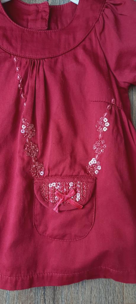 Slávnostné šaty, 74