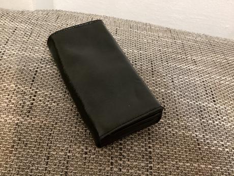 Peňaženka s veľa priečinkami,