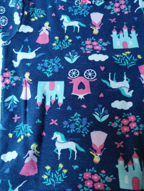 Princeznovské rozprávkové krátke pyžamko, carter's,92