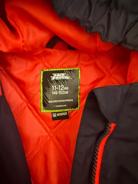 Lyžiarska / snowboardová bunda no fear, no fear,146