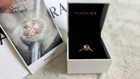 Pandora pozlátený prsteň s korunkou a krištáľom, pandora