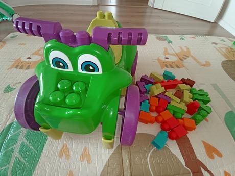 Lego odrážadlo fisher price, 