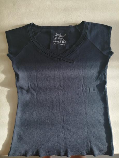 Tričko s aplikáciou na výstrihu, xs