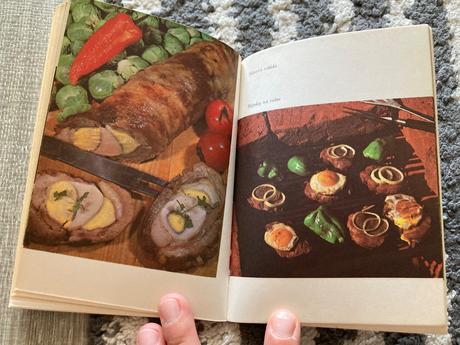 Varíme v prírode-prvé vyd.1975, 