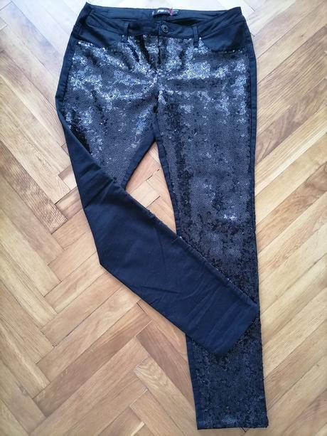 3x oblečené flitrované nohavice, fishbone,l