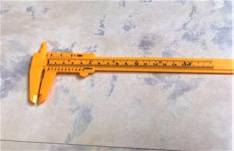 Posuvné meradlo / šublera, 