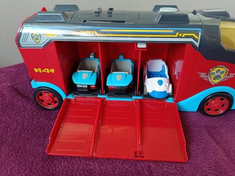 Paw patrol transporter s vozidlami a zvukmi,