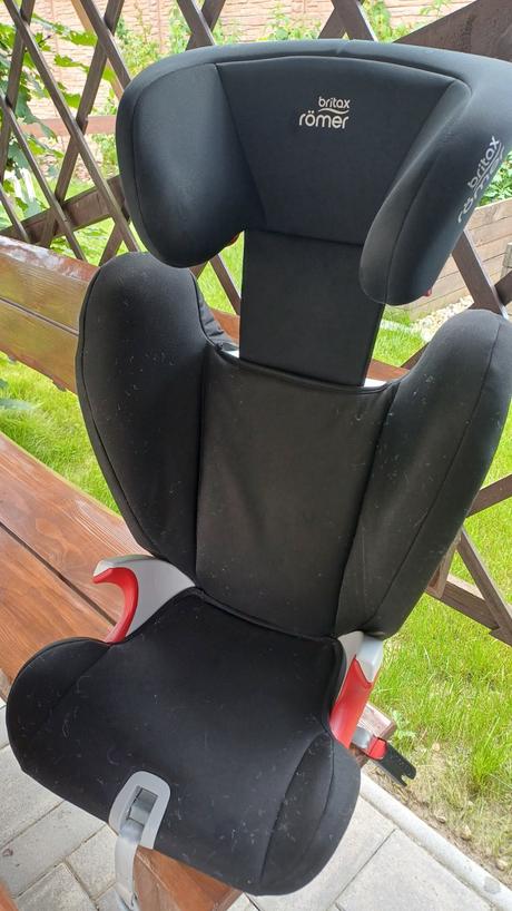 Autosedačka, britax