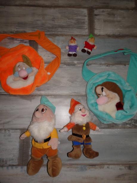 2x ruksačik trpaslík,