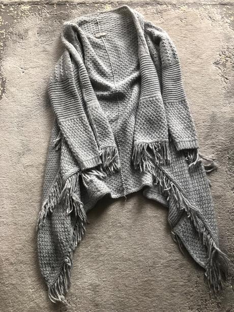 Sedy svetrovy kardigan,