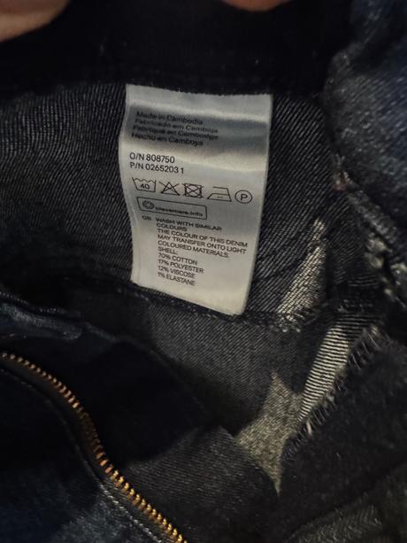 H&m obtiahnuté rifle tmavomodré, h&m,s