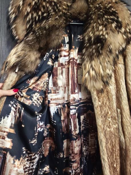 Luxusny pravy kozuch z lisky a myvala, m